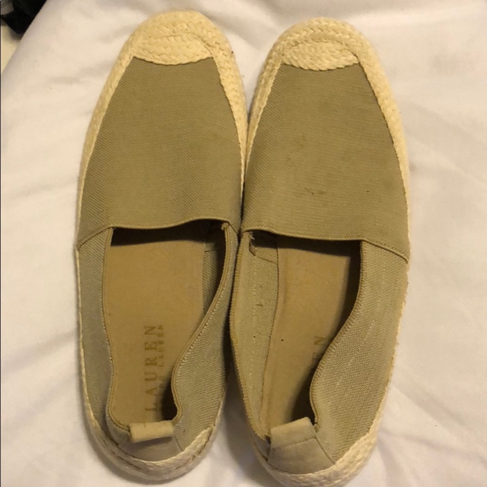 Never worn Ralph Lauren flats